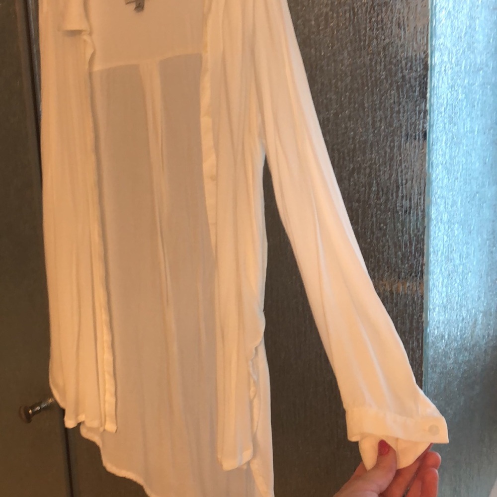 White button down tunic - Picture 2 of 2